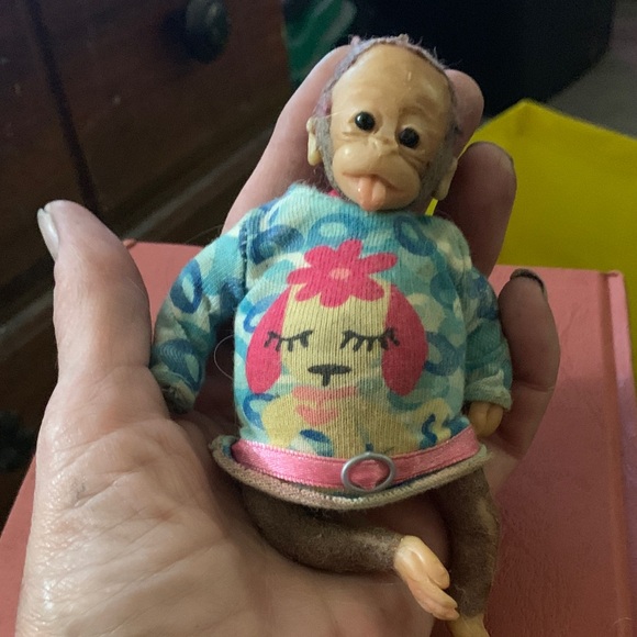 Ashton Drake Collectable Mini Monkey - Picture 2 of 3
